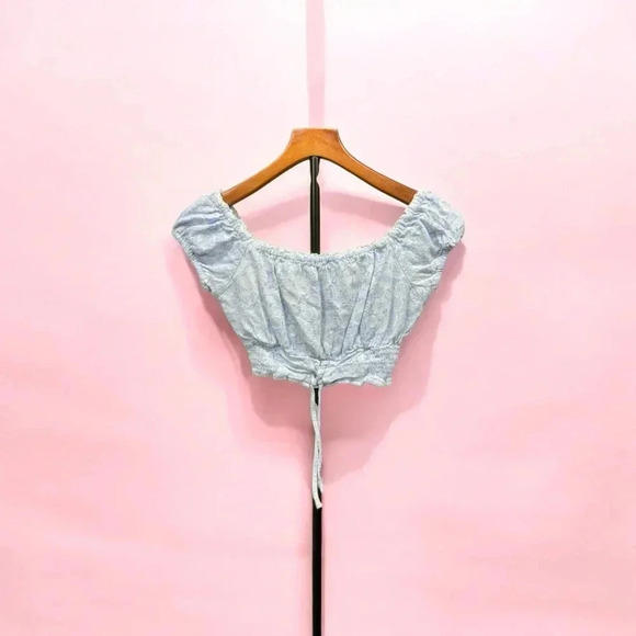 Aeropostale Tops - Woman’s aeropostale crop